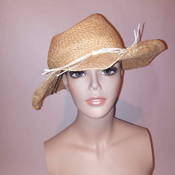 BEACH‎ Hat - Picture 1 of 6